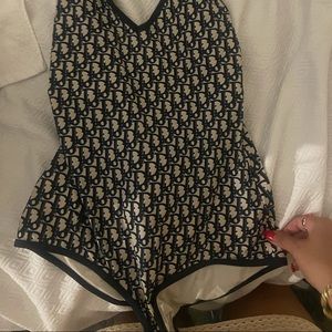 Dior oblique perfect condition got it in nammos mykonos